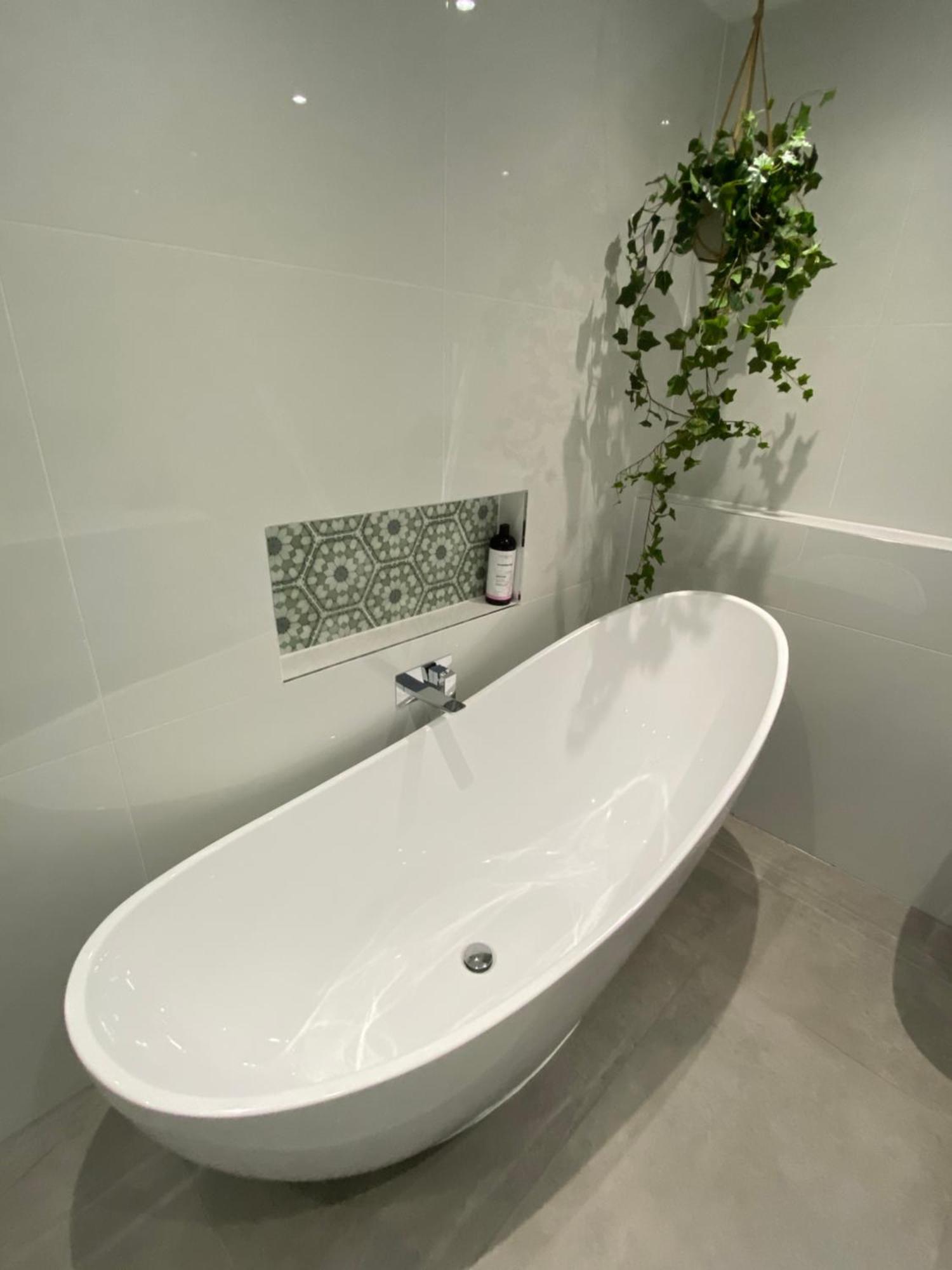 Luxurious And Peaceful Lakeside House, Clitheroe